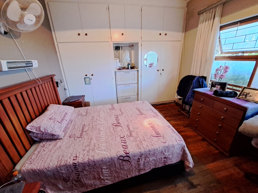 4 Bedroom Property for Sale in Avondale Western Cape